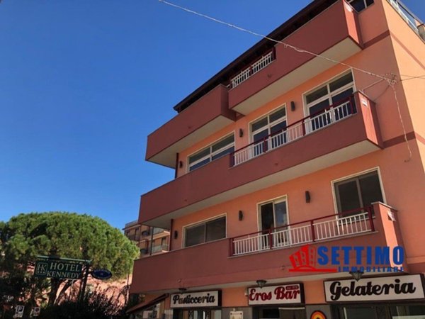 casa semindipendente in vendita a Sant'Alessio Siculo