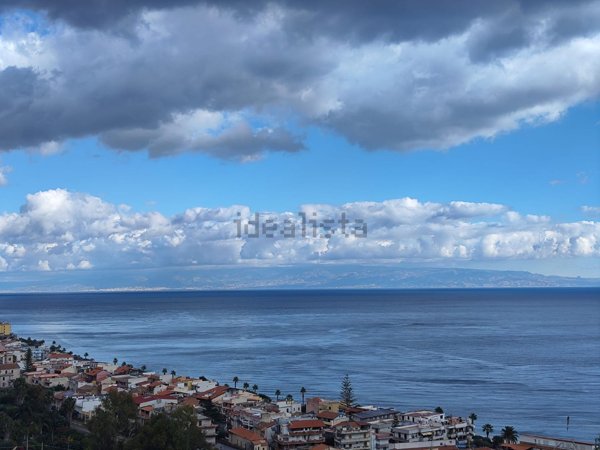 appartamento in vendita a Sant'Alessio Siculo