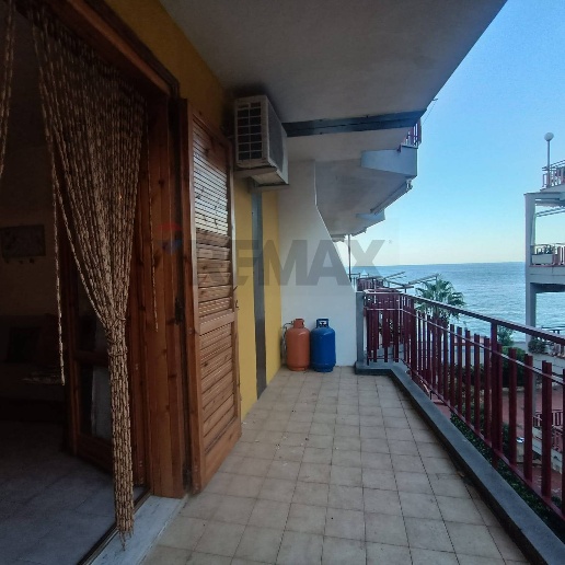 appartamento in vendita a Sant'Alessio Siculo