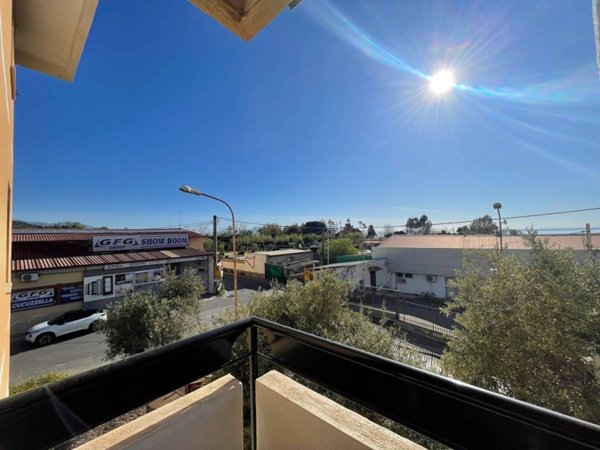appartamento in vendita a Sant'Alessio Siculo