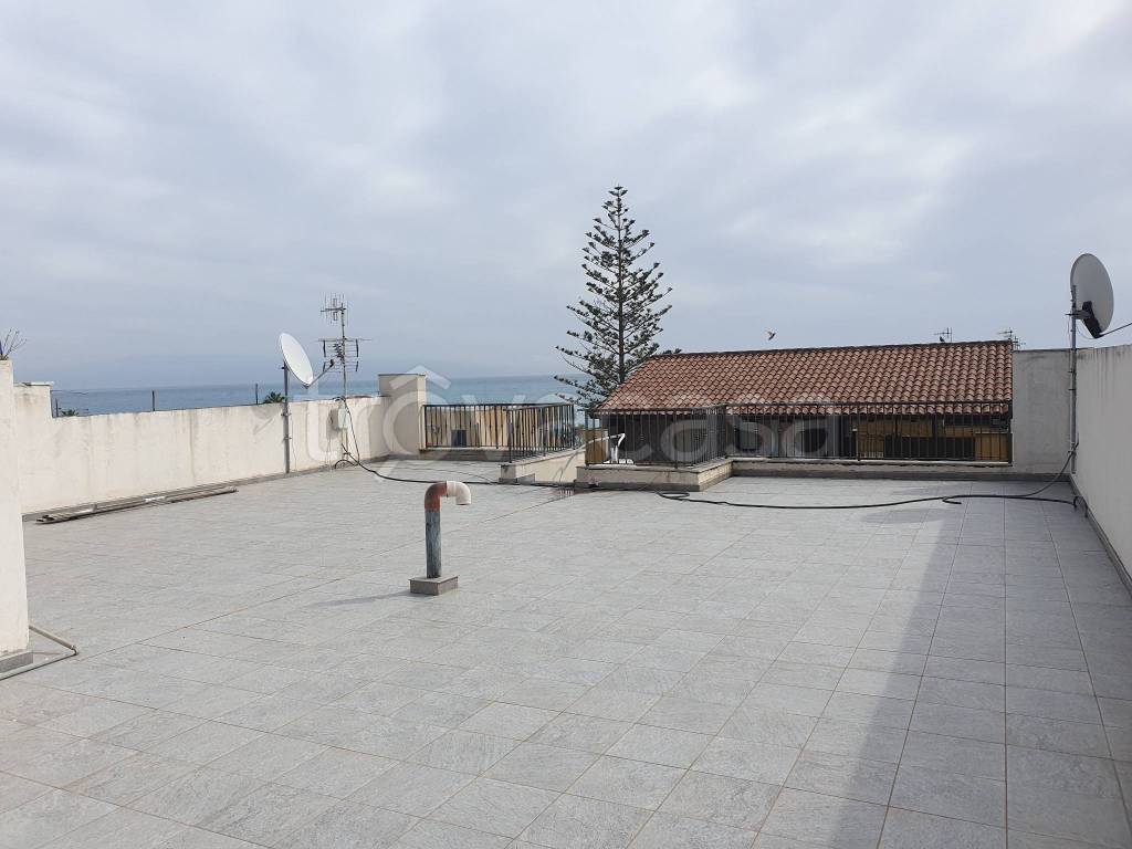 appartamento in vendita a Sant'Alessio Siculo