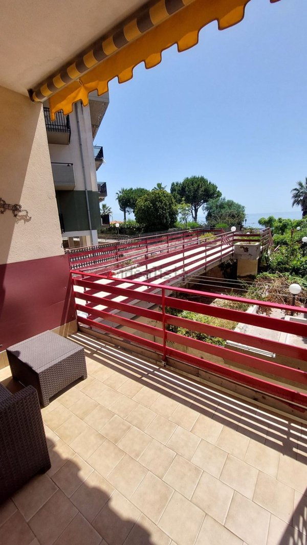 appartamento in vendita a Sant'Alessio Siculo