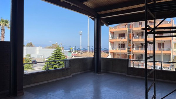 casa indipendente in vendita a Sant'Alessio Siculo
