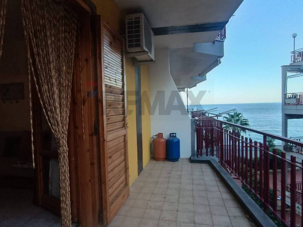 appartamento in vendita a Sant'Alessio Siculo