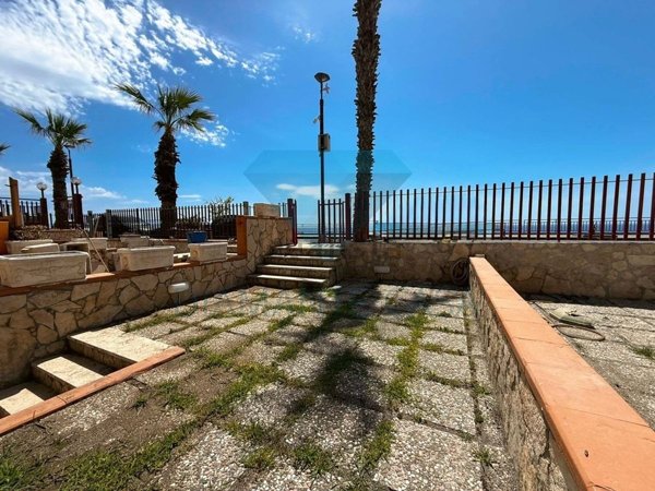 appartamento in vendita a Sant'Alessio Siculo in zona Lacco