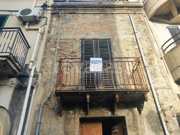 casa indipendente in vendita a Santa Lucia del Mela