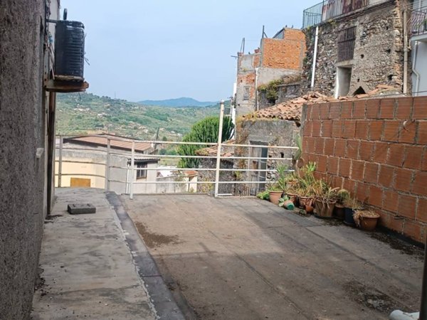 appartamento in vendita a Santa Lucia del Mela