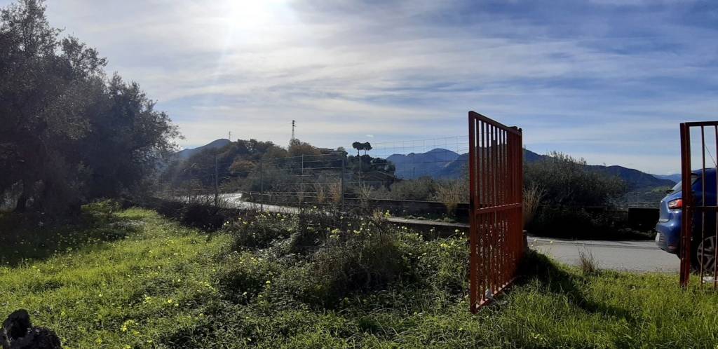 terreno agricolo in vendita a Santa Lucia del Mela in zona San Giovanni