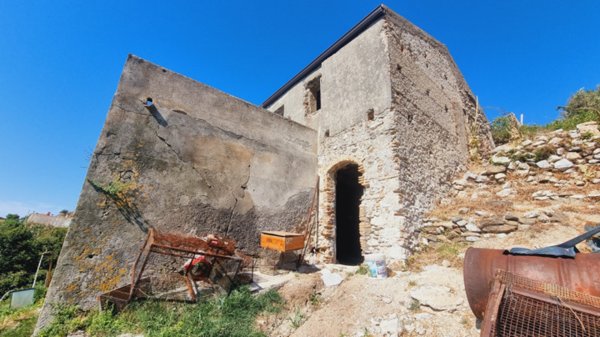 casa indipendente in vendita a Santa Lucia del Mela in zona Femminamorta
