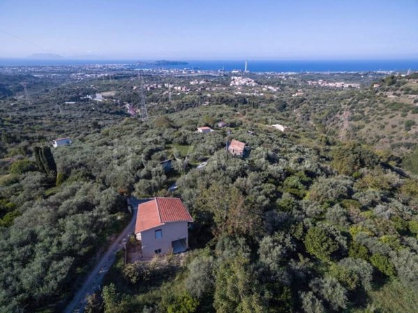 casa indipendente in vendita a Santa Lucia del Mela