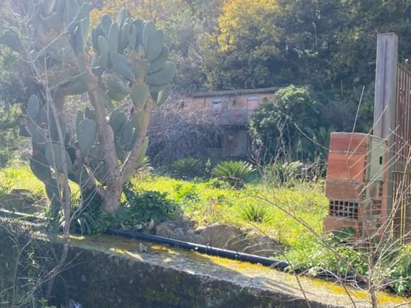 casa indipendente in vendita a Santa Lucia del Mela