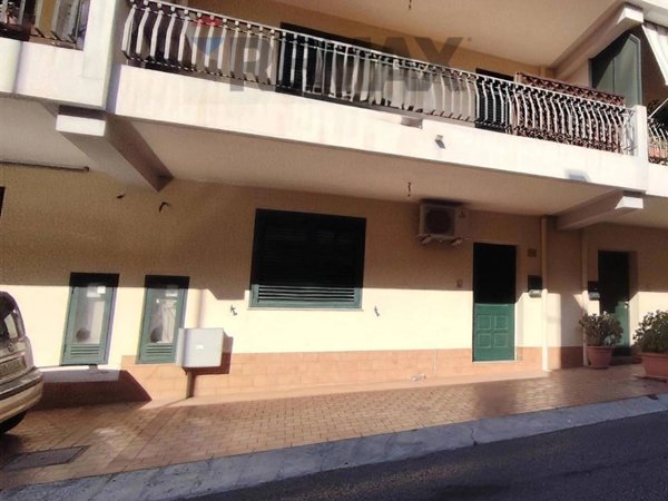 casa indipendente in vendita a Santa Lucia del Mela in zona Femminamorta