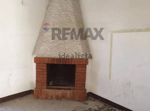 casa indipendente in vendita a Santa Lucia del Mela in zona Femminamorta