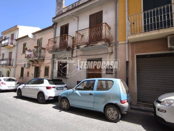 appartamento in vendita a Santa Lucia del Mela in zona Femminamorta