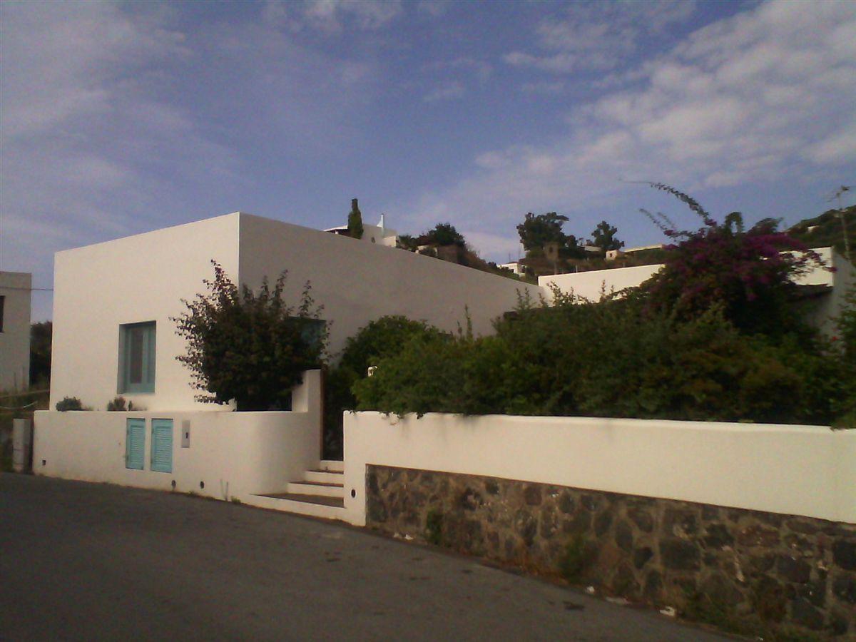 casa indipendente in vendita a Santa Marina Salina in zona Lingua