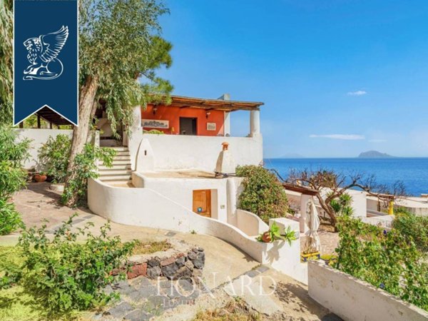 casa indipendente in vendita a Santa Marina Salina