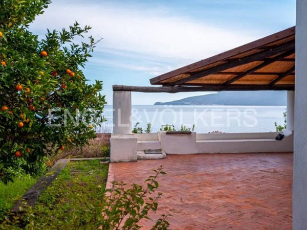 casa indipendente in vendita a Santa Marina Salina
