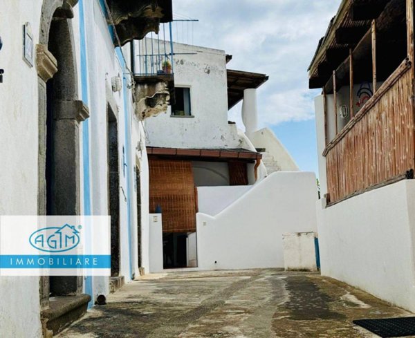 appartamento in vendita a Santa Marina Salina