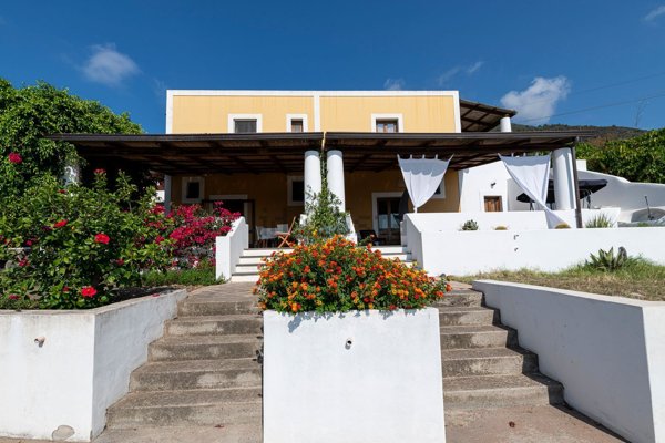 appartamento in vendita a Santa Marina Salina in zona Lingua