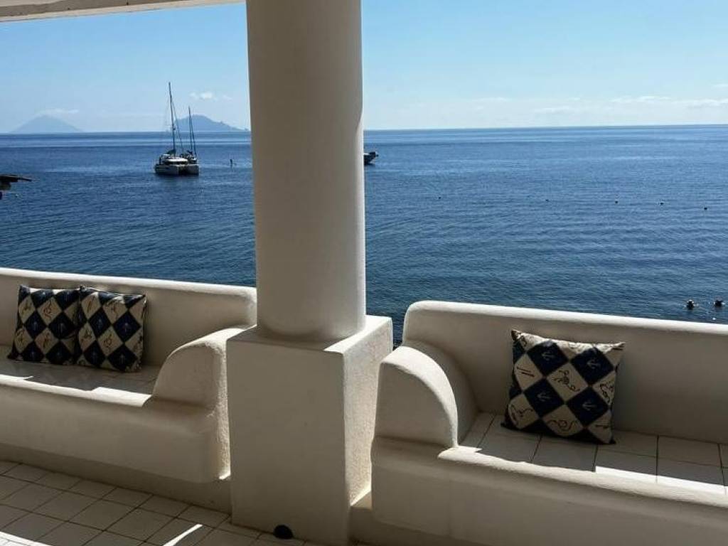 casa indipendente in vendita a Santa Marina Salina in zona Lingua