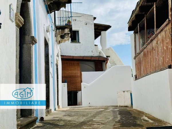 appartamento in vendita a Santa Marina Salina