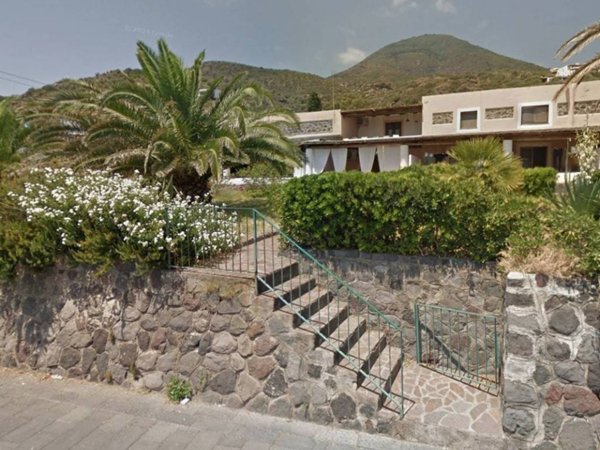 casa indipendente in vendita a Santa Marina Salina in zona Lingua