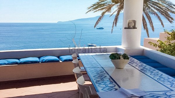 quadrivano in vendita a Santa Marina Salina