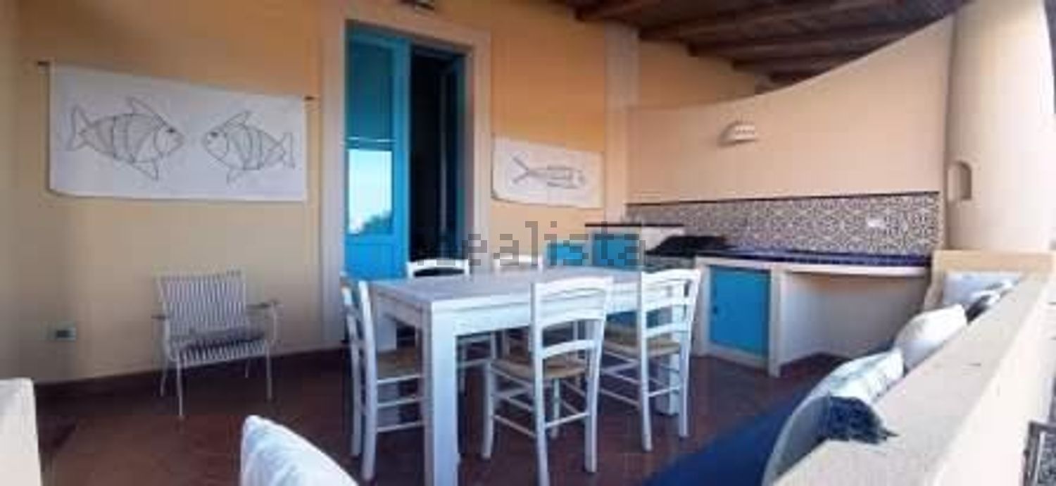 casa indipendente in vendita a Santa Marina Salina in zona Lingua