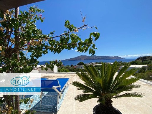 casa indipendente in vendita a Santa Marina Salina in zona Lingua