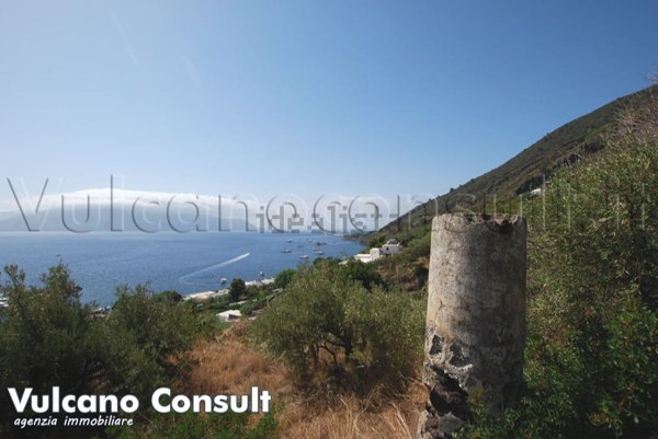 casa indipendente in vendita a Santa Marina Salina