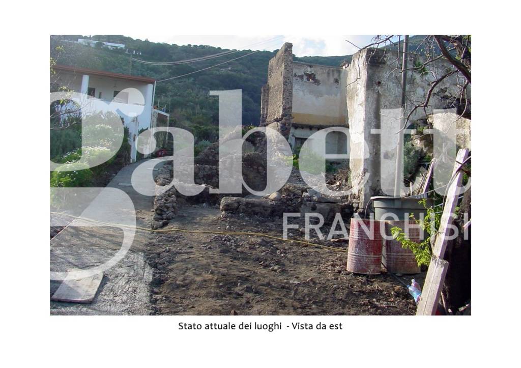 casa indipendente in vendita a Santa Marina Salina in zona Lingua