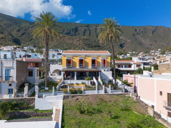 appartamento in vendita a Santa Marina Salina