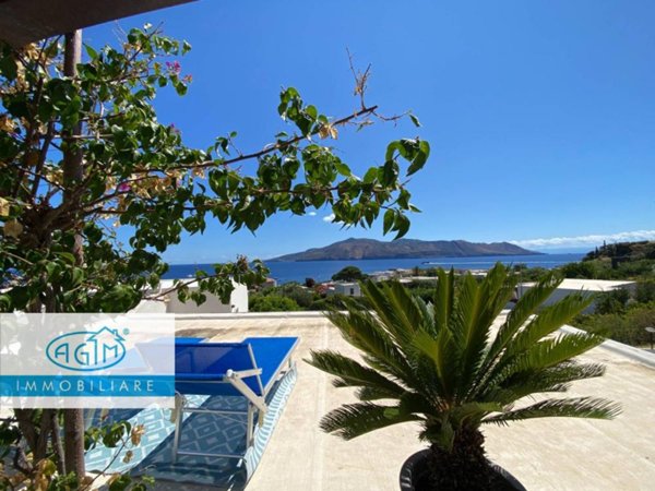 casa indipendente in vendita a Santa Marina Salina in zona Lingua