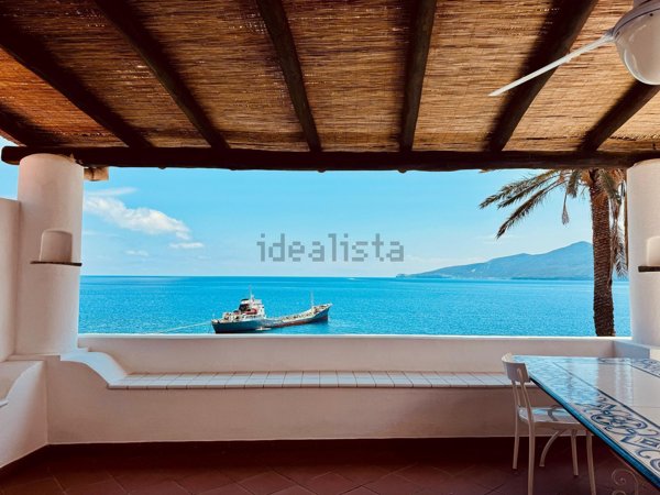 casa indipendente in vendita a Santa Marina Salina in zona Lingua