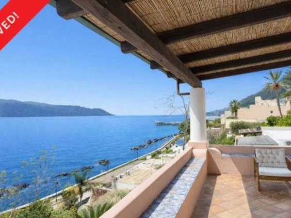 casa indipendente in vendita a Santa Marina Salina in zona Lingua