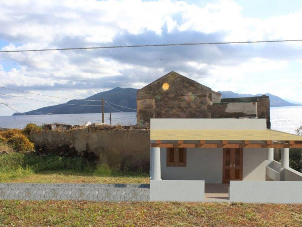 appartamento in vendita a Santa Marina Salina in zona Lingua