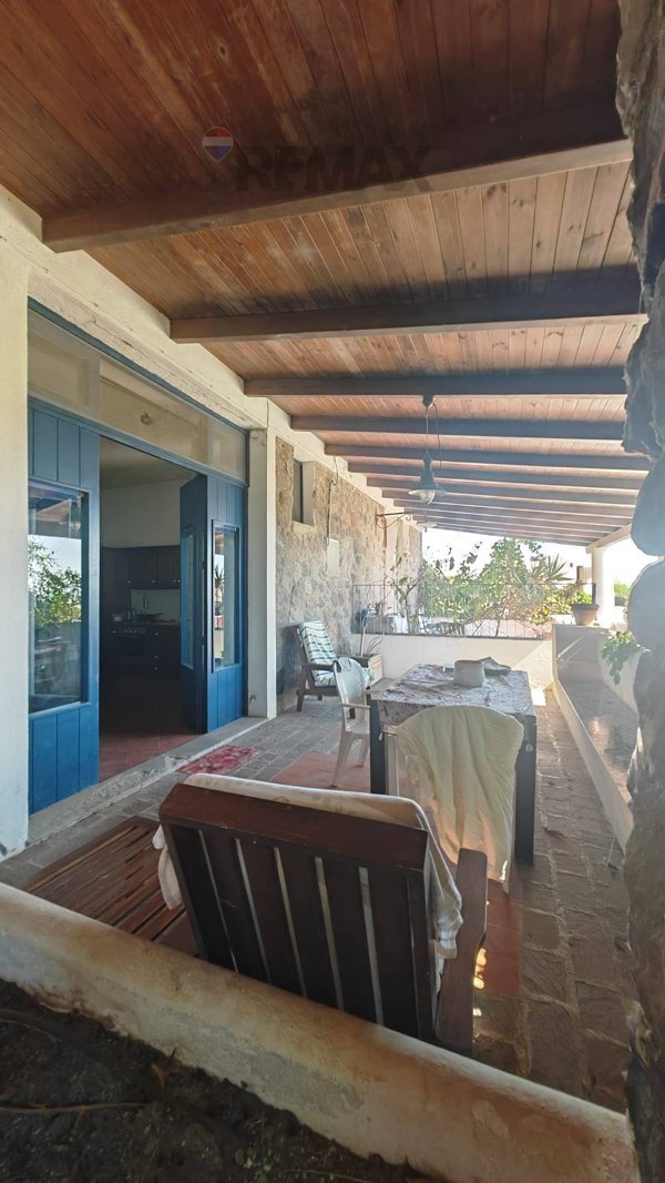 appartamento in vendita a Santa Marina Salina in zona Lingua