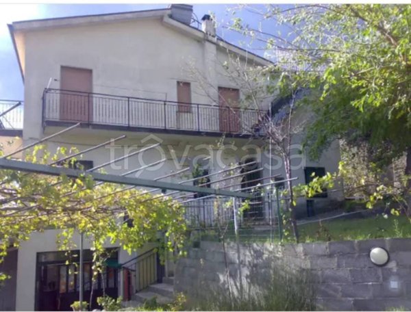 casa indipendente in vendita a Sant'Angelo di Brolo in zona Fonte