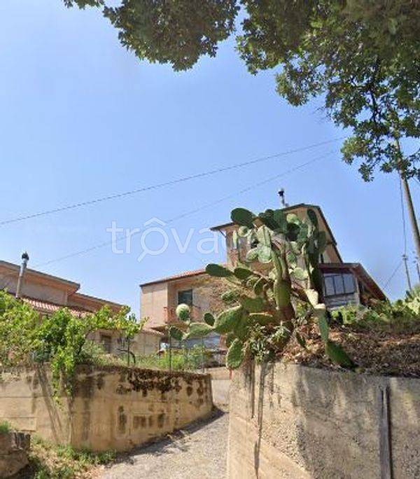 casa indipendente in vendita a Sant'Angelo di Brolo in zona Santa Domenica