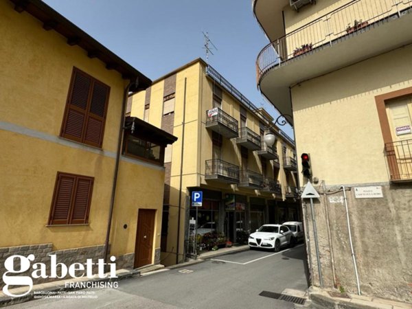 appartamento in vendita a Sant'Angelo di Brolo in zona Centri