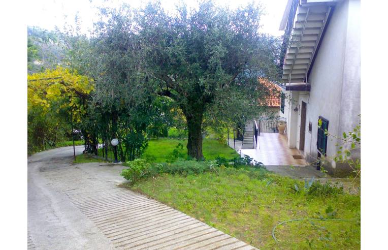 casa indipendente in vendita a Sant'Angelo di Brolo in zona Fonte