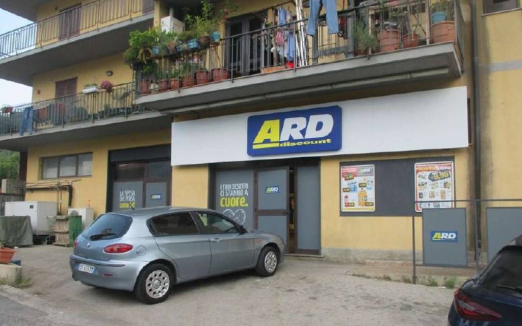 negozio in vendita a Sant'Angelo di Brolo