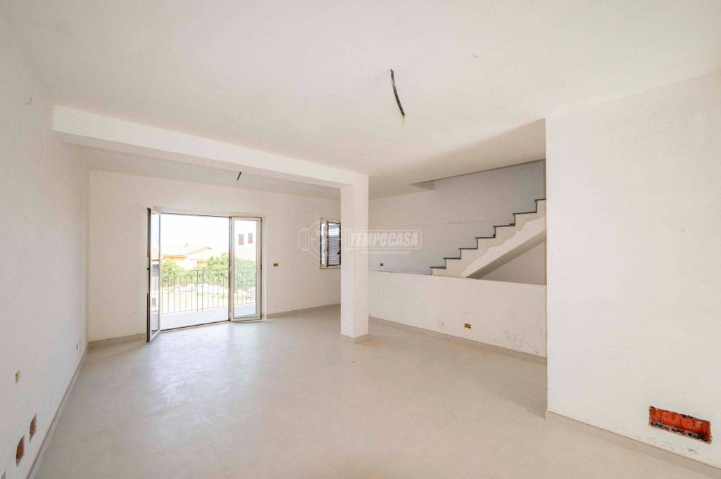 casa indipendente in vendita a Santa Teresa di Riva