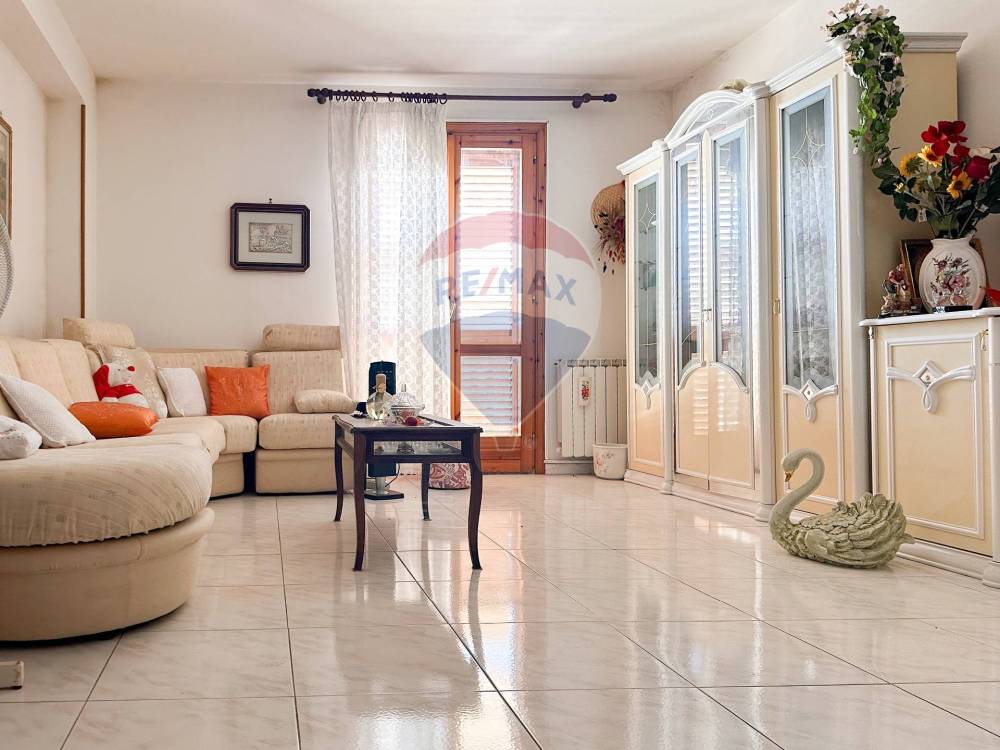 appartamento in vendita a Santa Teresa di Riva