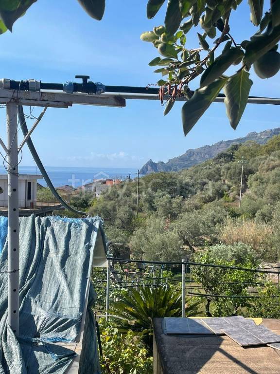 terreno agricolo in vendita a Santa Teresa di Riva