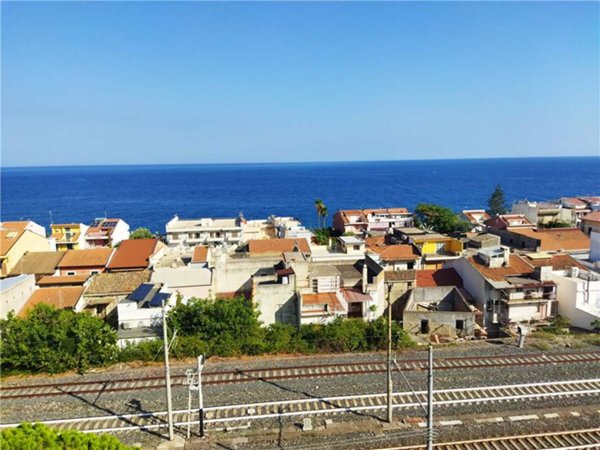 appartamento in vendita a Santa Teresa di Riva