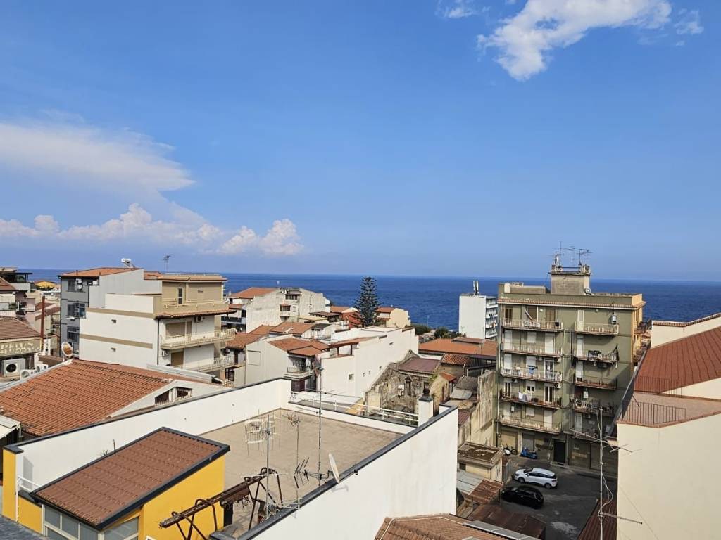 appartamento in vendita a Santa Teresa di Riva