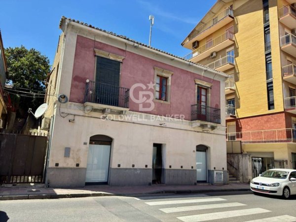 appartamento in vendita a Santa Teresa di Riva