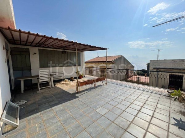 appartamento in vendita a Santa Teresa di Riva