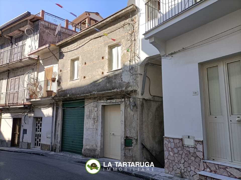 casa indipendente in vendita a Santa Teresa di Riva